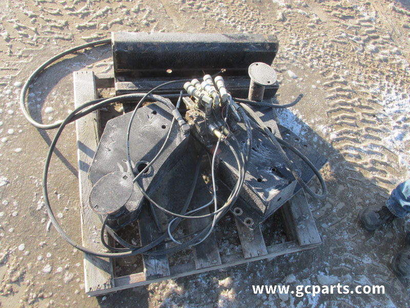 870 LOADER 8FT W/ GRAPPLE